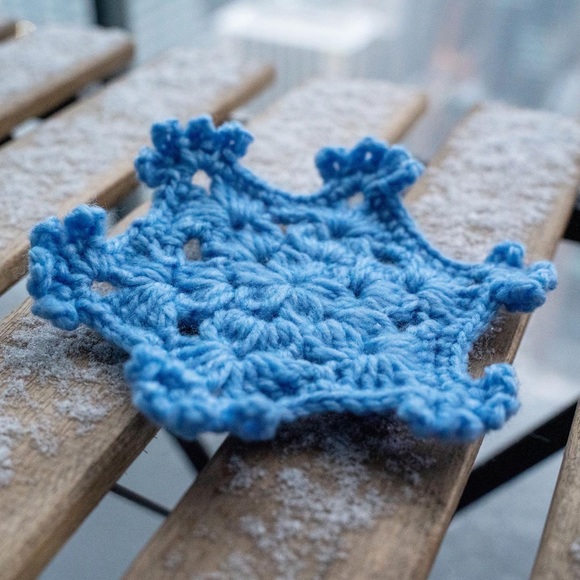 Crochet Snowflake Coaster - Picture 3 of 3